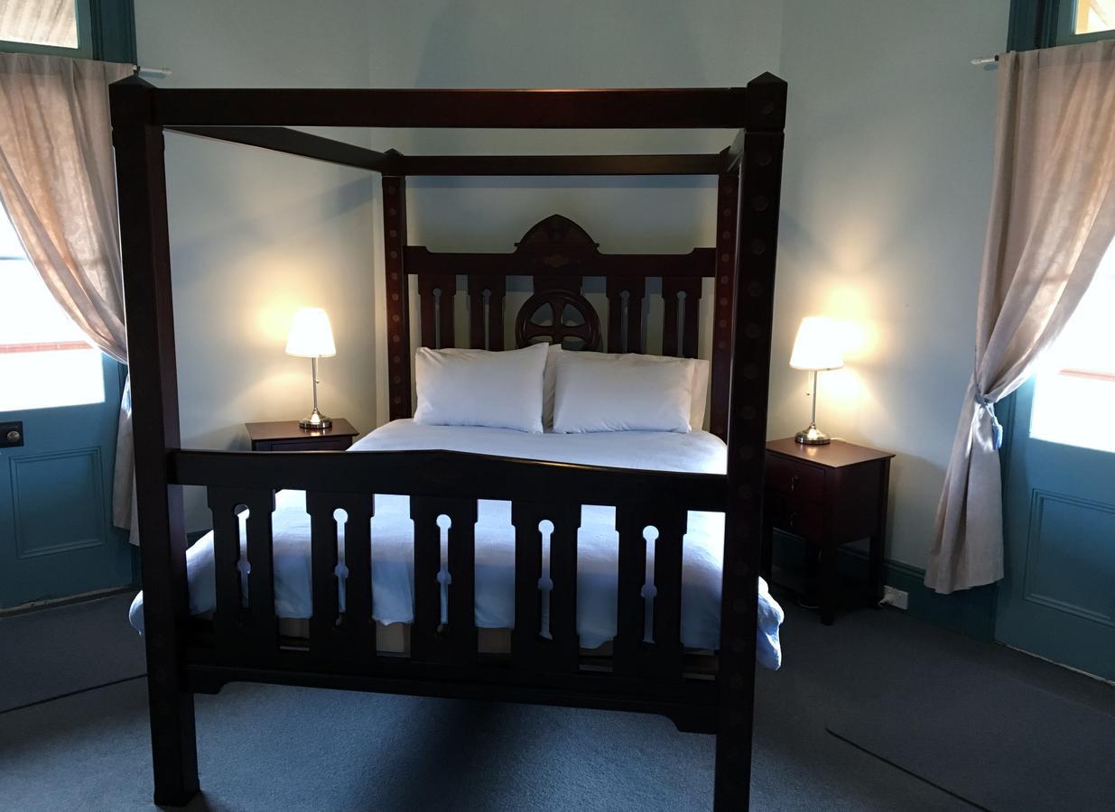 Settlers Arms Hotel Dungog ภายนอก รูปภาพ